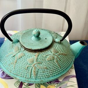 Cast Iron Japanese Teapot Turquoise Gold Butterflies Enamel Interior Strainer